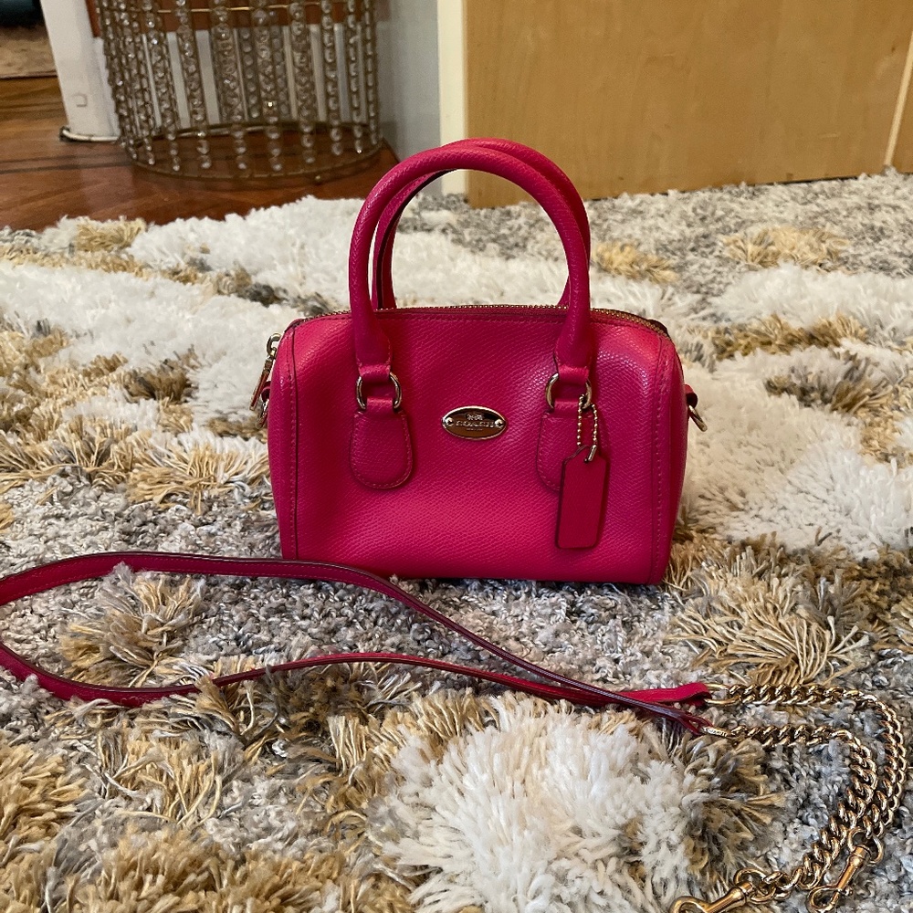 Coach leather mini crossbody with detachable strap preowned